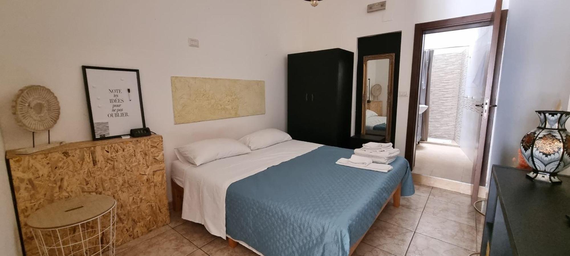 B&B Via Napoli Leverano Esterno foto